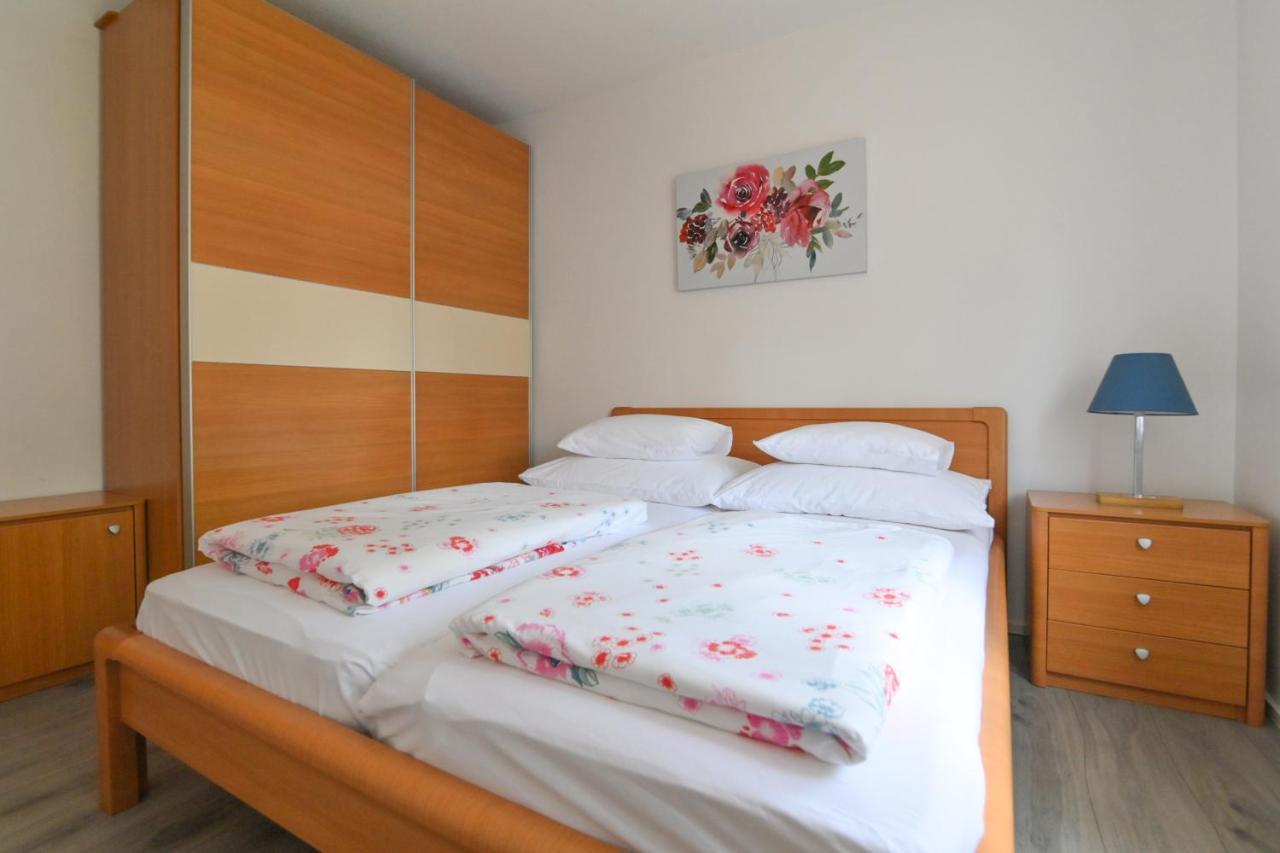 Apartments Basic Sveti Anton 88 Малинська Екстер'єр фото